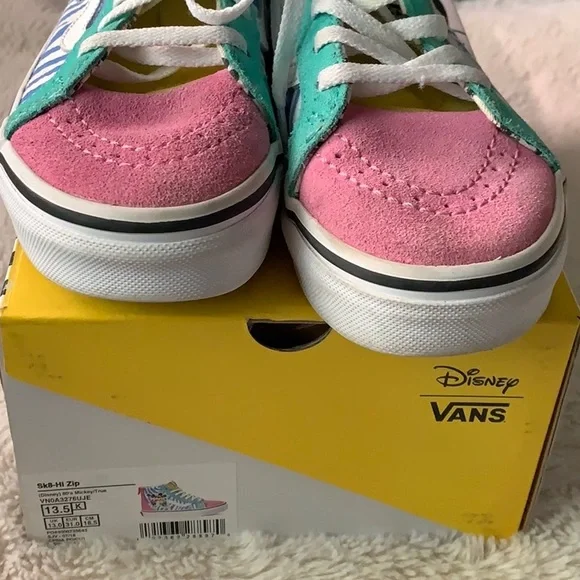 Disney Vans - Picture 5 of 5